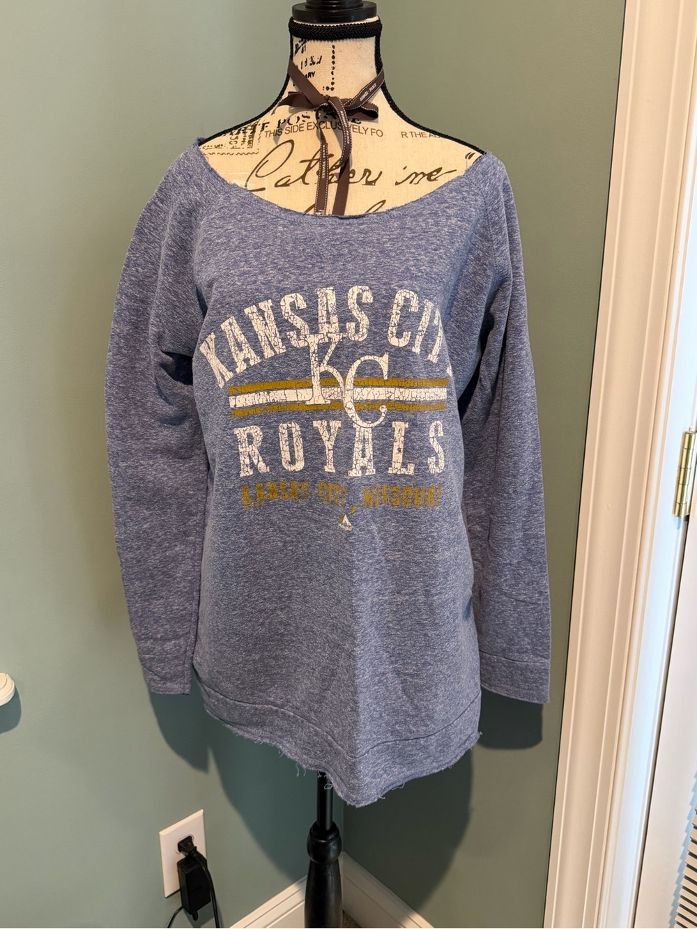 Majestic Blue Fan Fashion Pullover